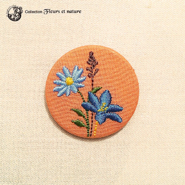 Broche petit format Bouquet orangé