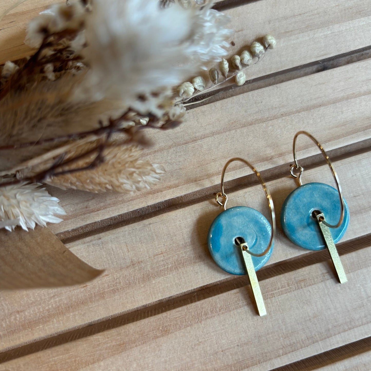 Boucles d'oreilles en céramique disque bleue turquoise