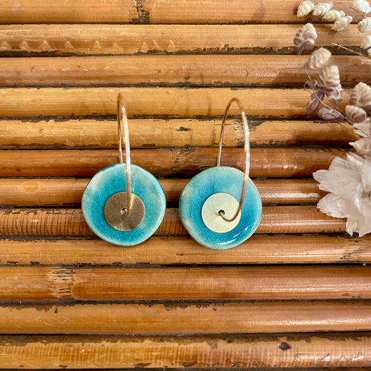 Boucles d'oreilles en céramique cercle bleu clair