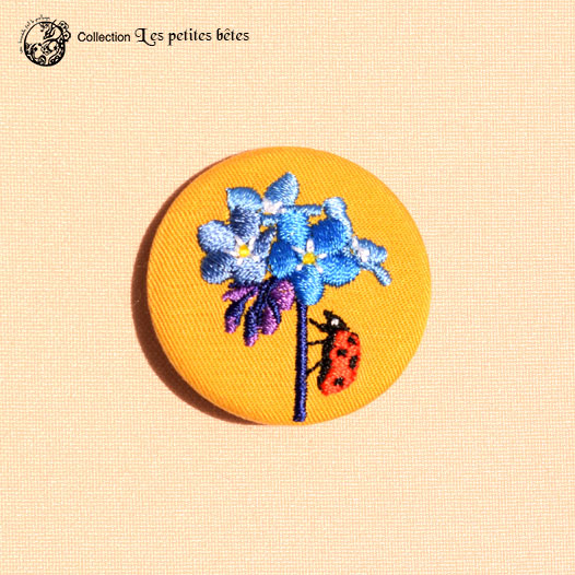 Broche petit format Myosotis & Coccinelle - Do you speak français ?